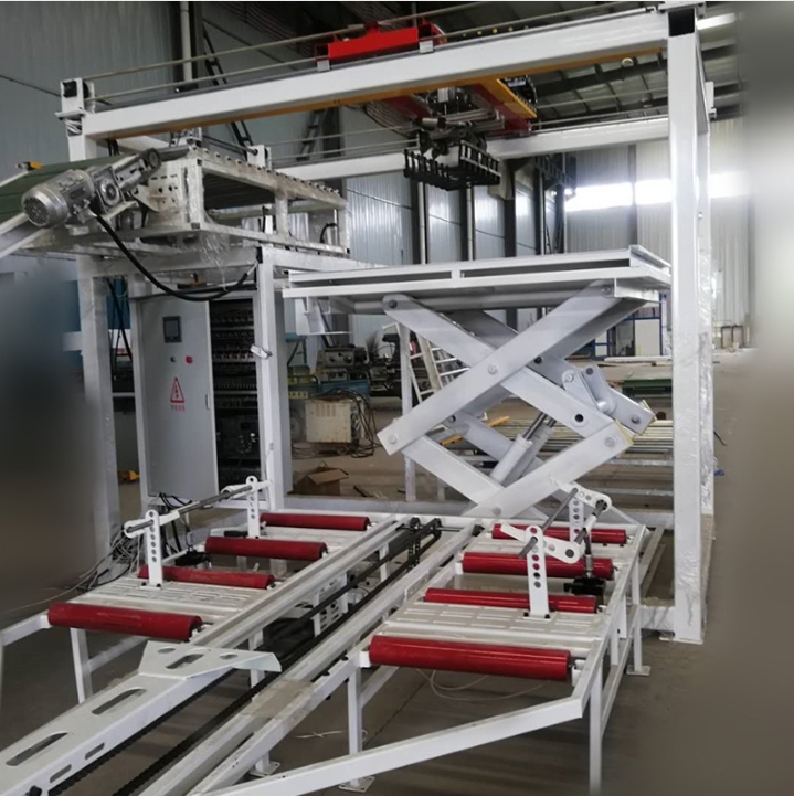 D&acirc;y chuyền m&aacute;y xếp chồng pallet kiểu cổng trượt cao